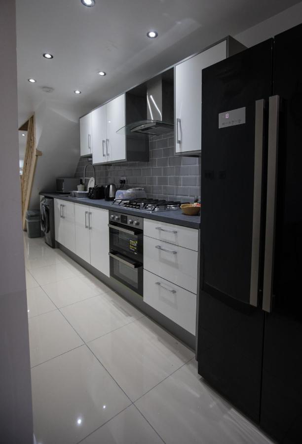 Comfortable Stays - Shirley, Solihull Esterno foto
