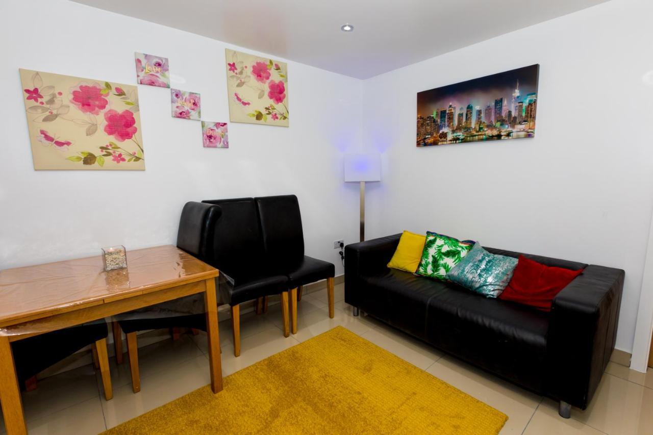 Comfortable Stays - Shirley, Solihull Esterno foto